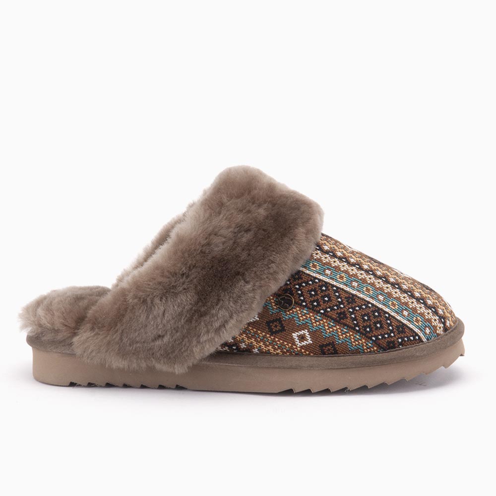 Pantoffel Collie Woman Mud